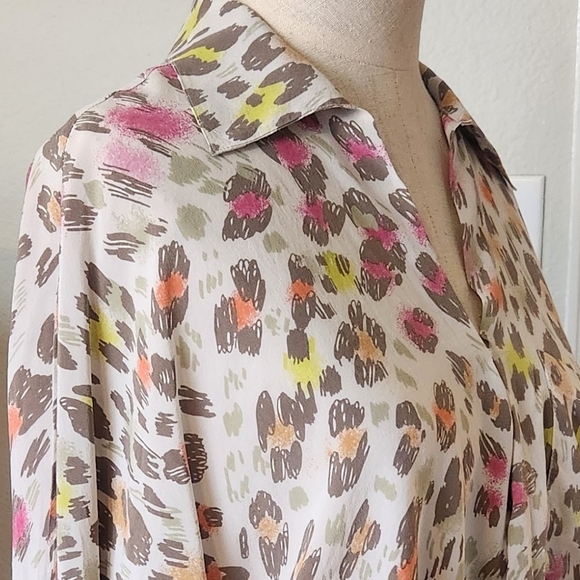 Charlie Jade Silk Blouse ๐ - Picture 10 of 12